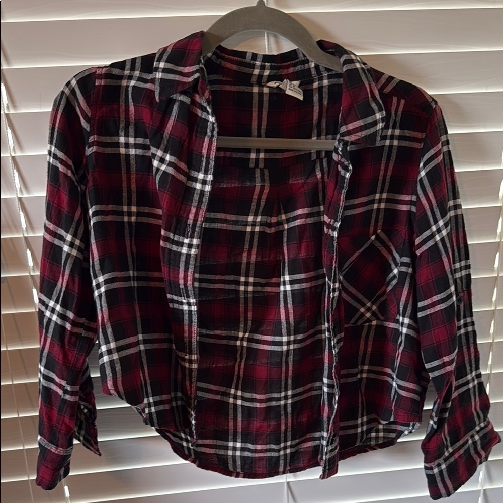 Forever 21 Plaid Button-Up Crop Shirt